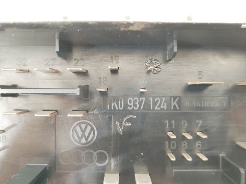 Recambio de caja reles / fusibles para volkswagen golf v (1k1) 1.9 tdi referencia OEM IAM 1K0937124K   Recambio de caja reles / fusibles para volkswagen golf v (1k1) 1.9 tdi referencia OEM IAM 1K0937124K