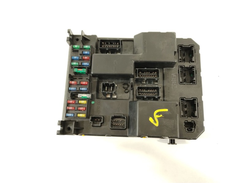 Recambio de caja reles / fusibles para peugeot 307 (s1) xr referencia OEM IAM 9651197080  BSIK0200