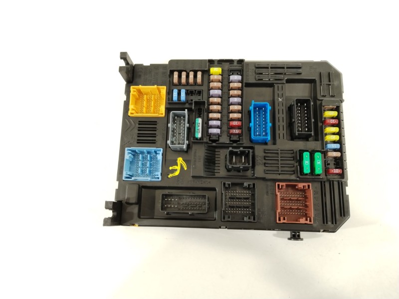 Recambio de caja reles / fusibles para toyota proace city referencia OEM IAM 9845141280  BSIEL3CEM00