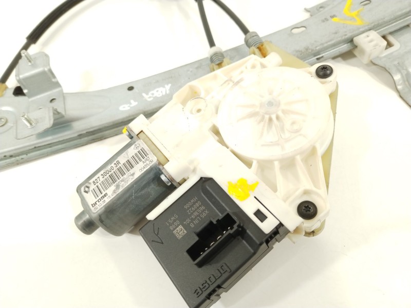 Recambio de elevalunas trasero derecho para renault megane iii berlina 5 p dynamique referencia OEM IAM 827200003R  827300003R