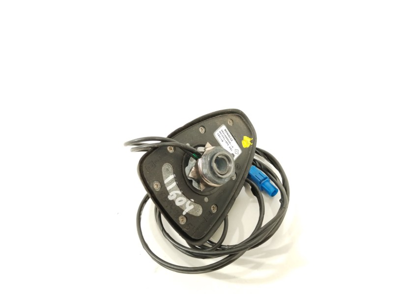 Recambio de base de antena para renault megane iii coupe bose edition referencia OEM IAM 282160002R  