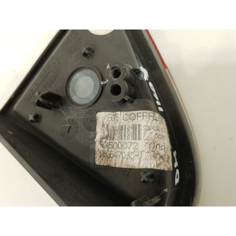 Recambio de piloto trasero derecho en porton para renault megane iii coupe bose edition referencia OEM IAM 265547060R  