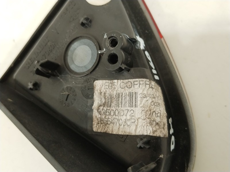 Recambio de piloto trasero derecho en porton para renault megane iii coupe bose edition referencia OEM IAM 265547060R  