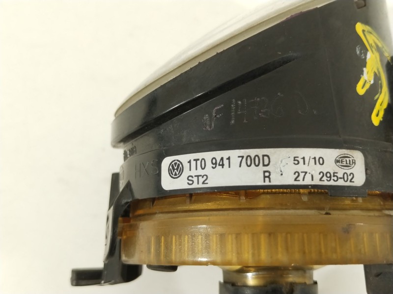 Recambio de faro antiniebla derecho para volkswagen golf v (1k1) 1.9 tdi referencia OEM IAM 1T0941700D  