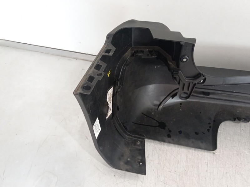 Recambio de paragolpes trasero para toyota proace city referencia OEM IAM 981674477  