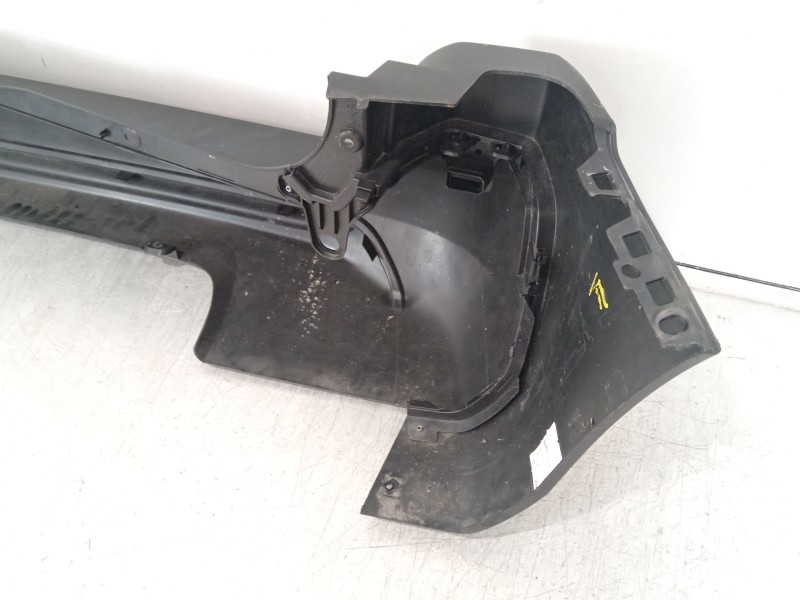 Recambio de paragolpes trasero para toyota proace city referencia OEM IAM 981674477  