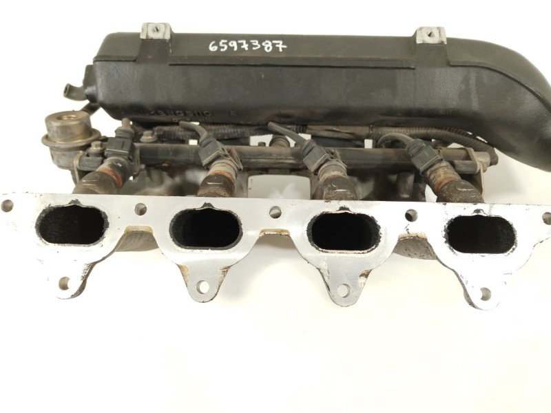 Recambio de colector admision para rover 200 coupé (xw) 220 gsi referencia OEM IAM LKB105110  LKB10474 Recambio de colector admision para rover 200 coupé (xw) 220 gsi referencia OEM IAM LKB105110  LKB10474