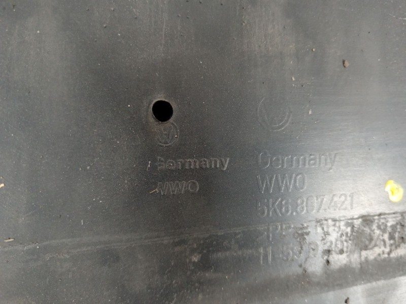 Recambio de paragolpes trasero para volkswagen golf vi (5k1) 1.6 tdi referencia OEM IAM 5K6807421  