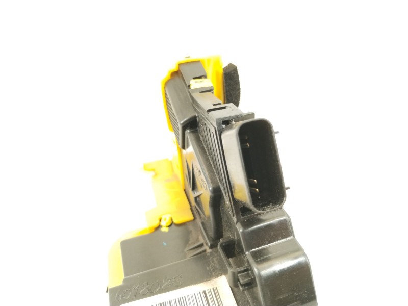 Recambio de cerradura puerta delantera derecha para hyundai i30 (gd) 1.4 cat referencia OEM IAM 81320A6010  