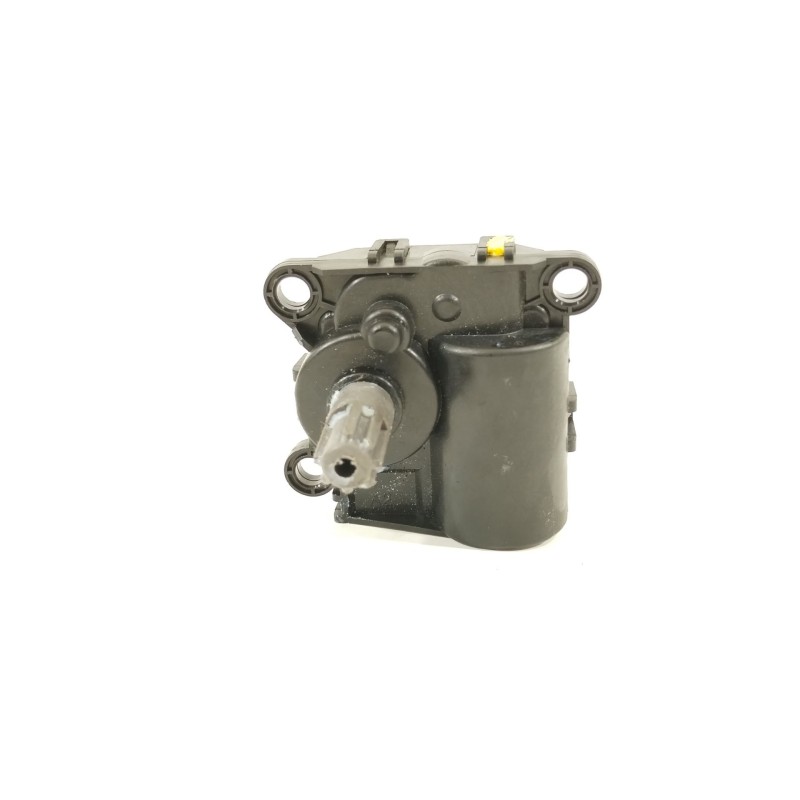 Recambio de motor apertura trampillas climatizador para hyundai i30 (gd) 1.4 cat referencia OEM IAM D332ATBAA  