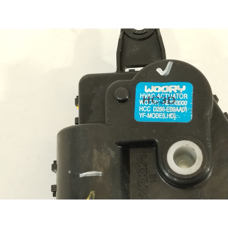 Recambio de motor apertura trampillas climatizador para hyundai i30 (gd) 1.4 cat referencia OEM IAM D266EB9AA01  