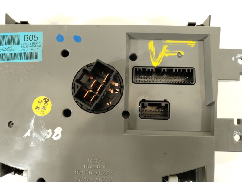 Recambio de mando climatizador para hyundai i30 (gd) 1.4 cat referencia OEM IAM GDE04  97250A6040GU