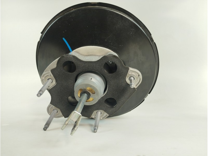 Recambio de servofreno para dacia duster ii sl 2019 referencia OEM IAM 472104797R  03786279314