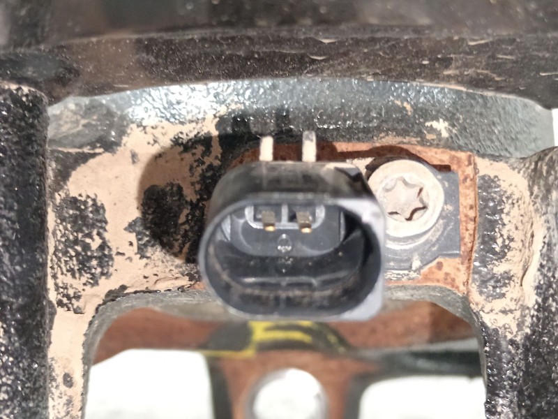 Recambio de mangueta delantera izquierda para seat ibiza v (kj1, kjg) 1.6 mpi referencia OEM IAM 2Q0407255AF  