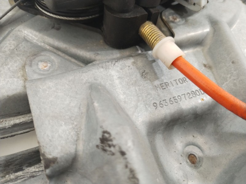 Recambio de elevalunas trasero derecho para peugeot 206 cc (2d) 1.6 hdi 110 referencia OEM IAM 9636597280  