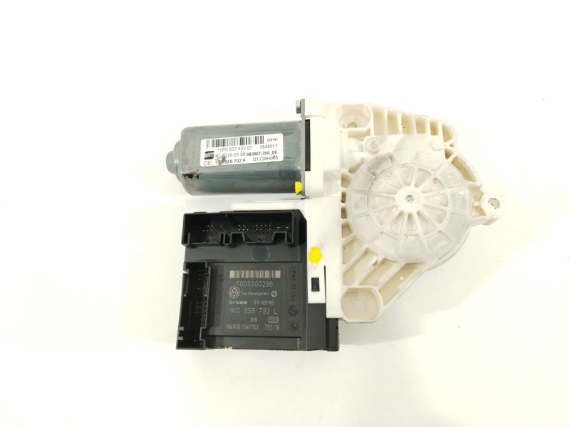 Recambio de motor elevalunas delantero derecho para seat leon (1p1) 1.9 tdi referencia OEM IAM 1K0959792L  