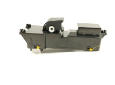 Recambio de mando elevalunas trasero izquierdo para hyundai tucson essence bluedrive 2wd referencia OEM IAM 93580D3031  3C152013 2