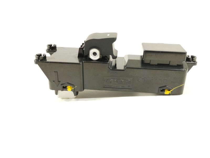 Recambio de mando elevalunas trasero izquierdo para hyundai tucson essence bluedrive 2wd referencia OEM IAM 93580D3031  3C152013