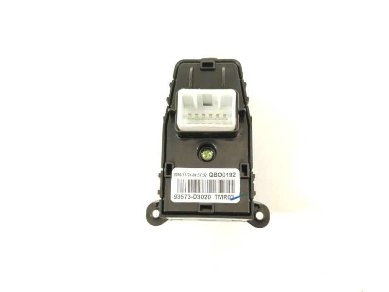 Recambio de mando retrovisor para hyundai tucson essence bluedrive 2wd referencia OEM IAM 93573D3020 3C14801270 3C14811210