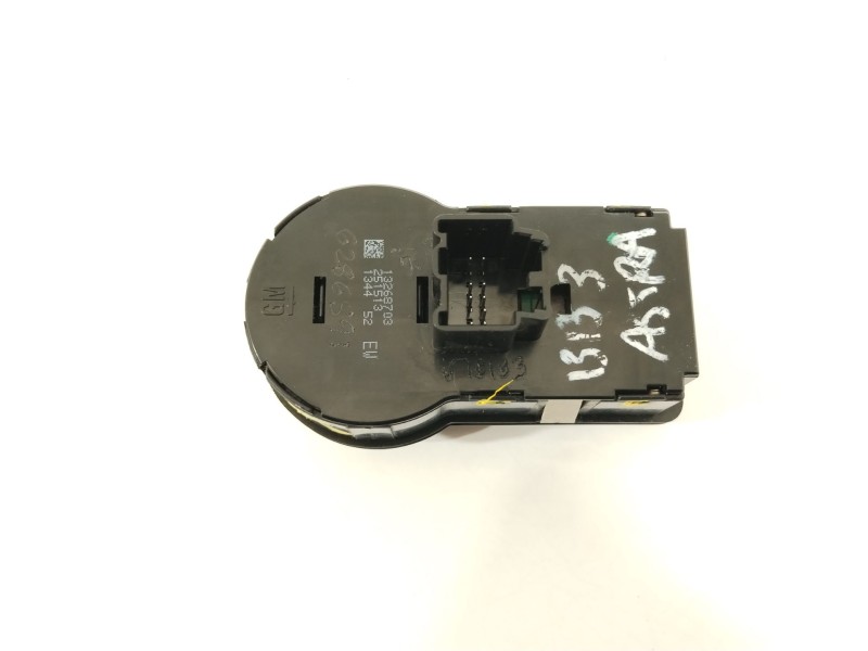 Recambio de mando luces para opel astra j sports tourer enjoy referencia OEM IAM 13268703  