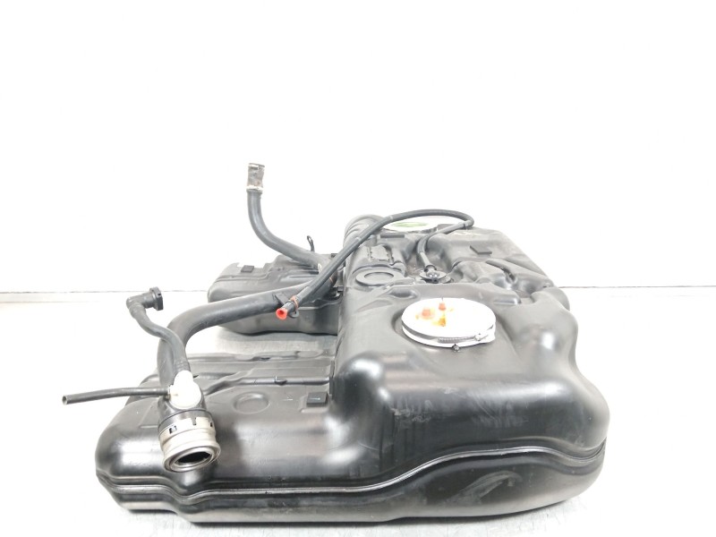 Recambio de deposito combustible para bmw x6 (e71) 3.5d referencia OEM IAM 16117164253 15924511 