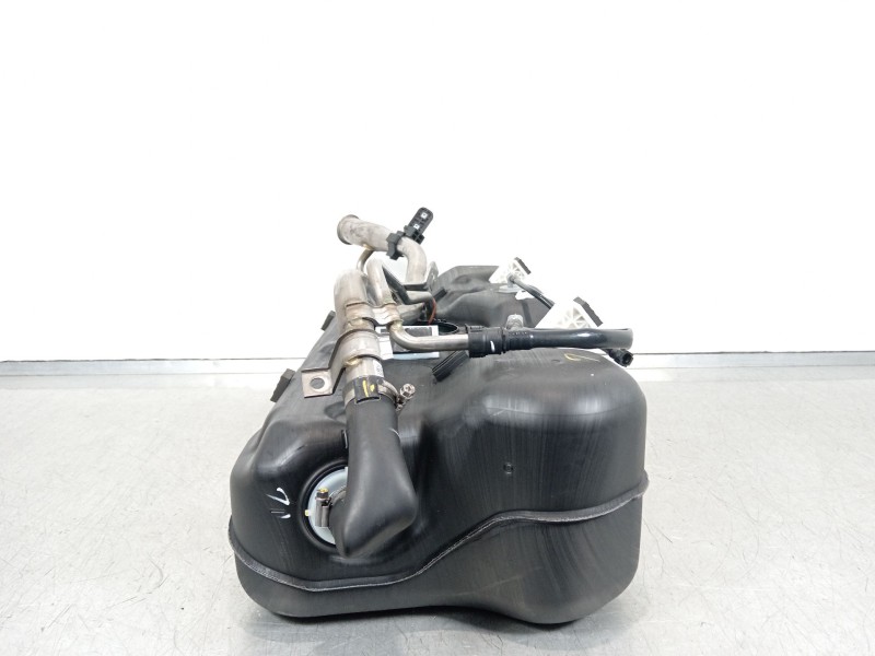 Recambio de deposito combustible para kia niro (de) 1.6 gdi hybrid referencia OEM IAM 31100BY000 31150AT000 