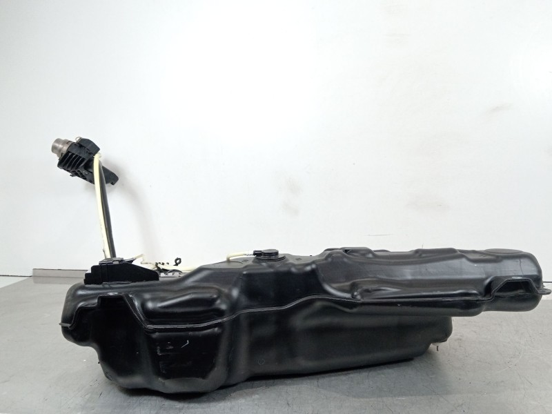 Recambio de deposito combustible para seat ibiza v (kj1, kjg) 1.0 tsi referencia OEM IAM 2Q0201085A  2Q020101