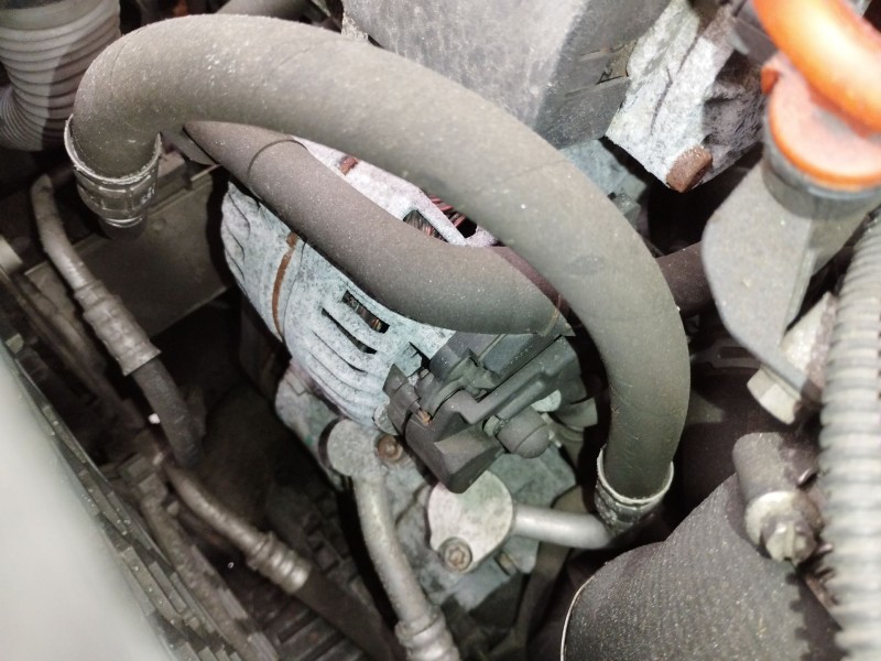 Recambio de alternador para volkswagen polo v (6r1, 6c1) 1.6 tdi referencia OEM IAM 06F903023F  0124525091