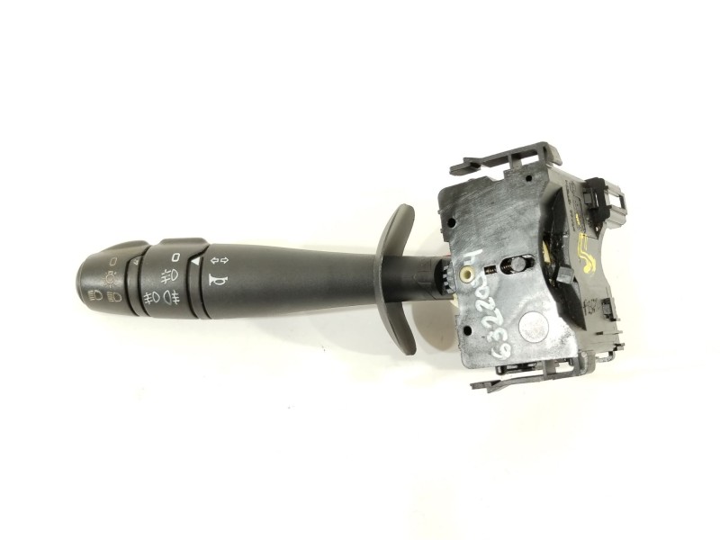 Recambio de mando luces para renault twingo ii (cn0_) 1.2 16v (cn0k, cn0v) referencia OEM IAM 7701063405  8200515827