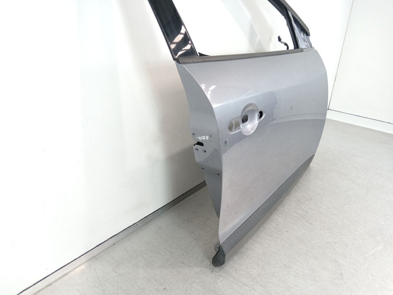 Recambio de puerta delantera derecha para renault megane iii berlina 5 p dynamique referencia OEM IAM 801100009R  