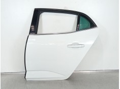 Recambio de puerta trasera izquierda para renault megane iv hatchback (b9a/m/n_) 1.5 dci 110 (b9a3) referencia OEM IAM 821015121