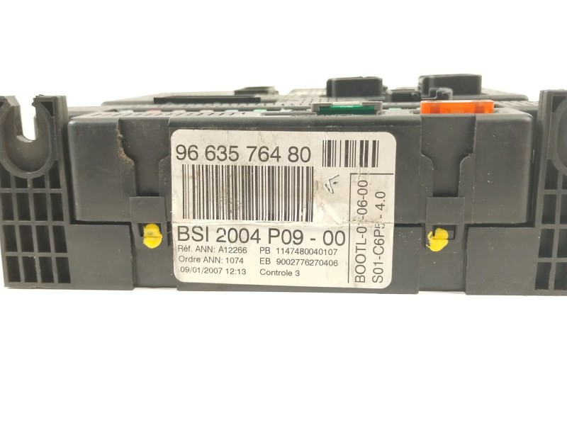 Recambio de caja reles / fusibles para citroën c4 i (lc_) 1.6 hdi referencia OEM IAM 9663576480  BSI2004P09