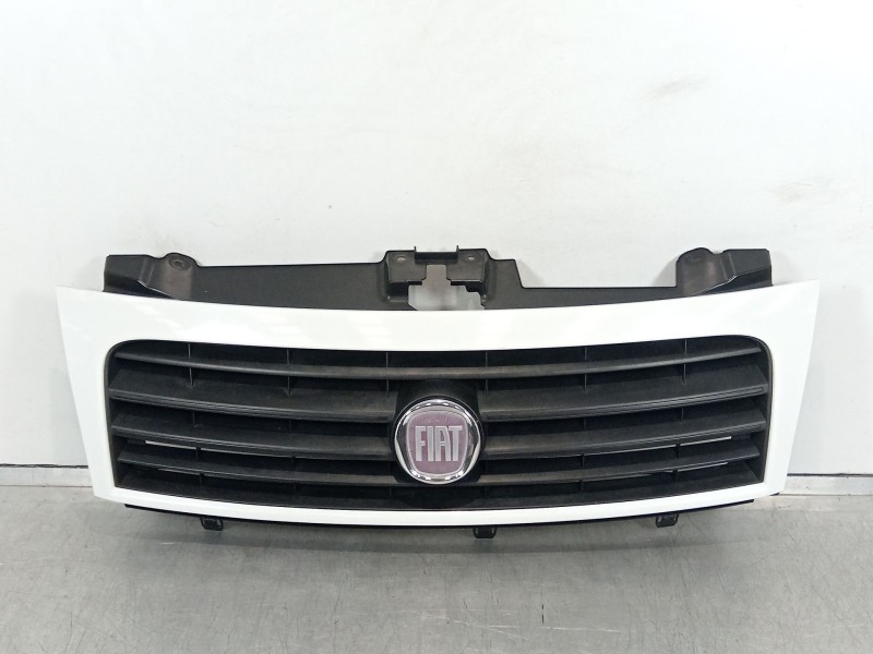Recambio de rejilla delantera para fiat scudo furgoneta (270_, 272_) 1.6 d multijet referencia OEM IAM 1497652898  