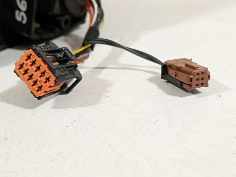 Recambio de retrovisor derecho para peugeot 308 sw active referencia OEM IAM 98088637XT  