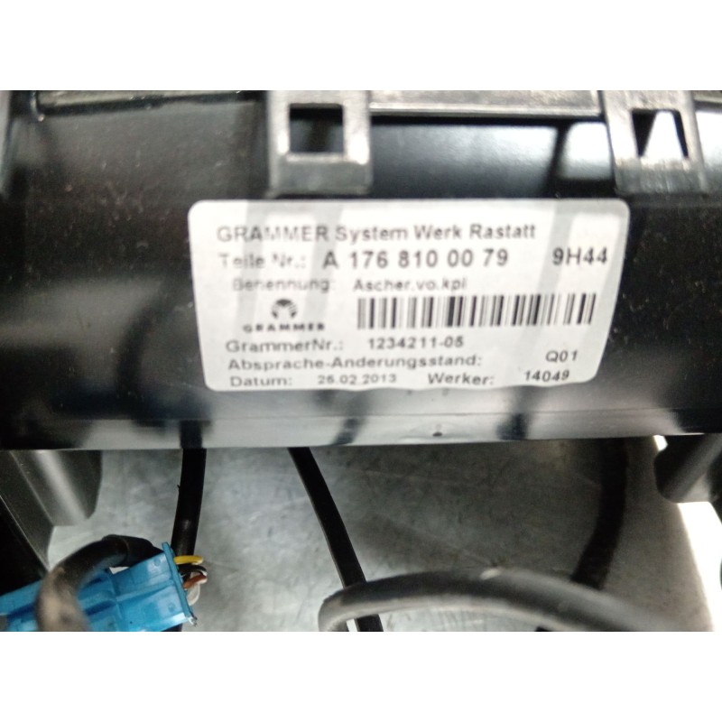 Recambio de apoyabrazos central para mercedes-benz clase cla (w117) cla 220 cdi (117.303) referencia OEM IAM E0517610002  