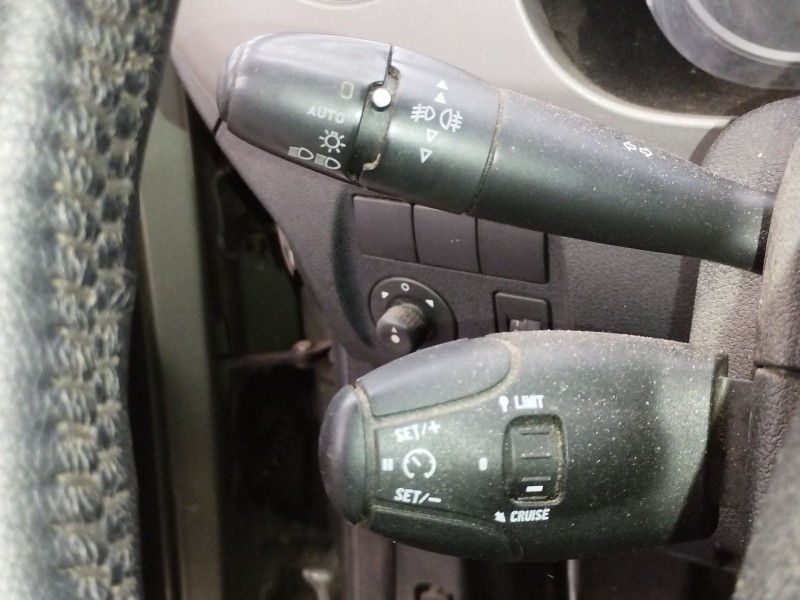 Recambio de mando luces para peugeot partner tepee 1.6 hdi referencia OEM IAM 96658419XT 624324 12276013