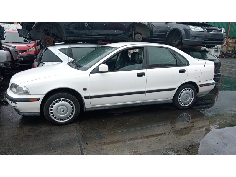 volvo s40 i (644) del año 1997