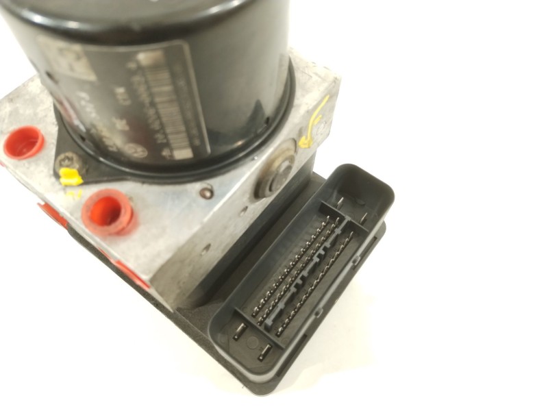 Recambio de abs para seat leon (1m1) 1.9 tdi referencia OEM IAM 1J0614517J 1C0907379M 10020600694