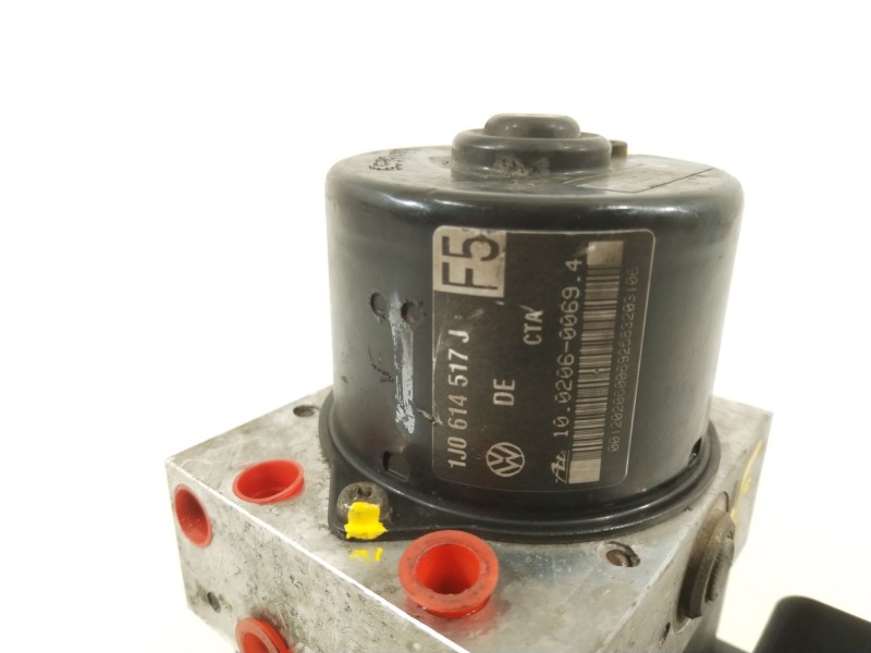 Recambio de abs para seat leon (1m1) 1.9 tdi referencia OEM IAM 1J0614517J 1C0907379M 10020600694