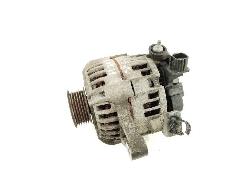 Recambio de alternador para toyota yaris (ksp9/scp9/nlp9) básico referencia OEM IAM 270600J051 0124225054 