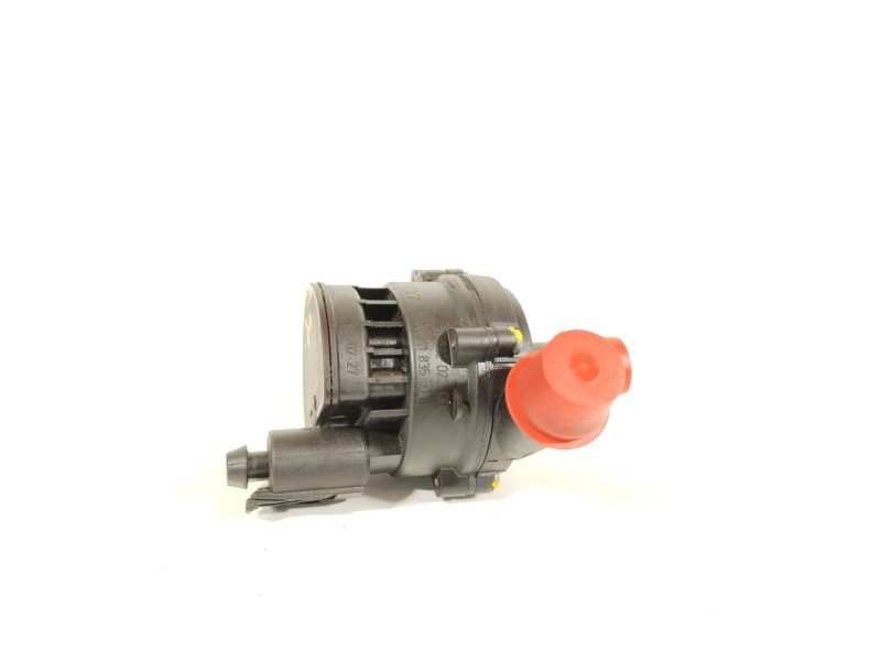 Recambio de bomba agua para mercedes-benz clase b (w245) 200 (245.233) referencia OEM IAM A2118350364  0392023000