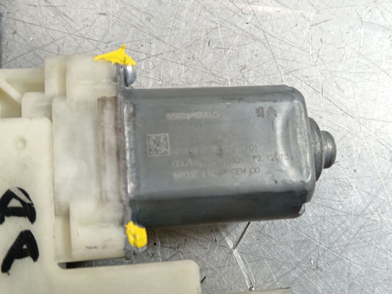 Recambio de elevalunas delantero derecho para peugeot 308 access referencia OEM IAM 9677734780  9678189780