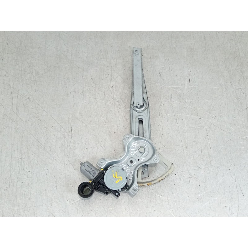 Recambio de elevalunas delantero derecho para toyota auris (_e18_) 1.4 d-4d (nde180_) referencia OEM IAM 6981002450  857100D100