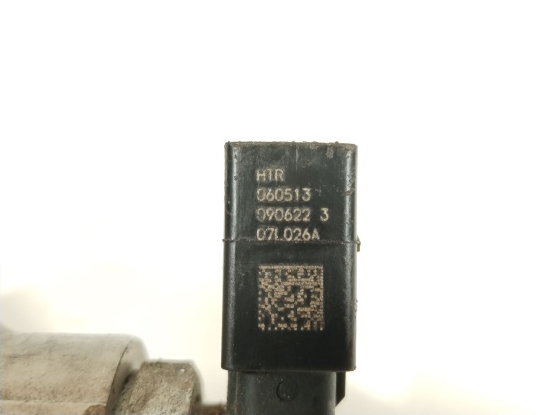 Recambio de bomba inyeccion para audi s6 berlina 4f2 referencia OEM IAM 07L127026A  