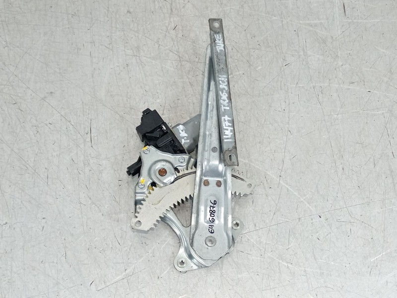 Recambio de elevalunas trasero derecho para nissan juke (f15) 1.5 dci referencia OEM IAM 827201KA1C  827310V01C