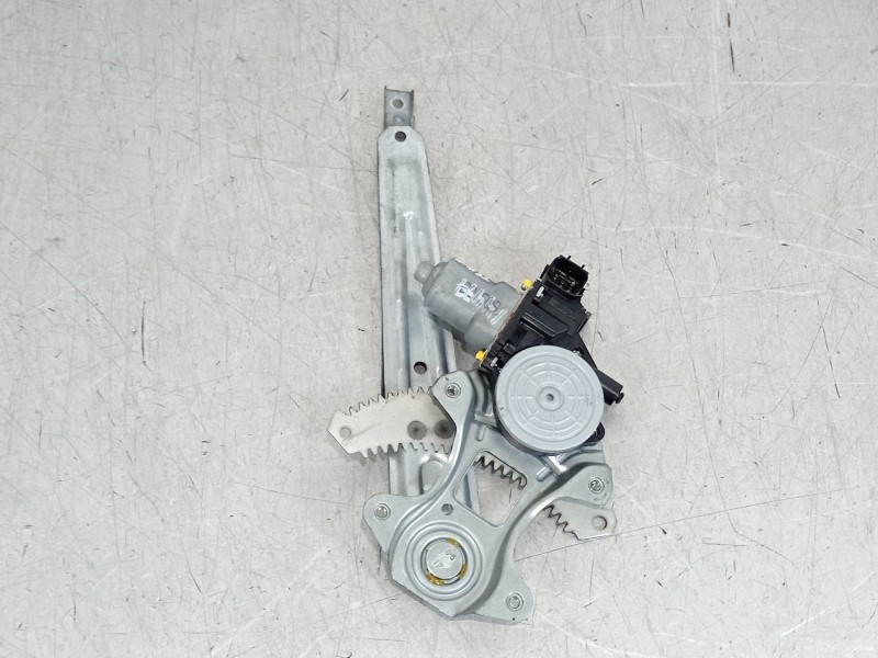 Recambio de elevalunas trasero derecho para nissan juke (f15) 1.5 dci referencia OEM IAM 827201KA1C  827310V01C