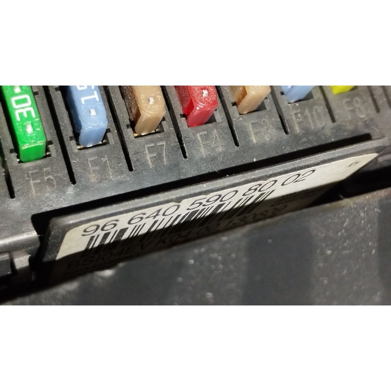 Recambio de caja reles / fusibles para citroën c5 iii (rd_) 2.0 hdi 140 referencia OEM IAM 9664059080  