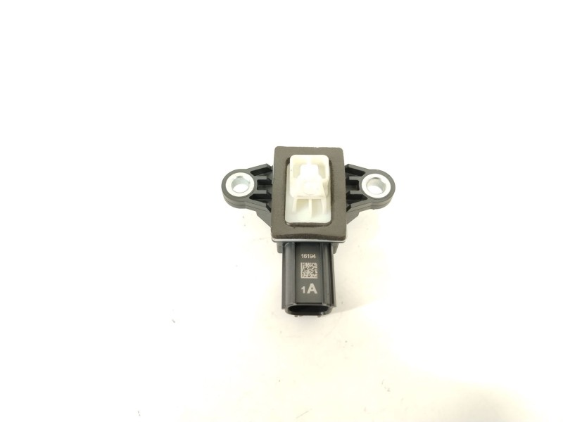 Recambio de sensor para hyundai tucson essence bluedrive 2wd referencia OEM IAM 95920B1050  