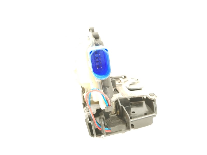 Recambio de cerradura puerta delantera izquierda para volkswagen polo iv (9n_, 9a_) 1.4 tdi referencia OEM IAM 7E1837015A  
