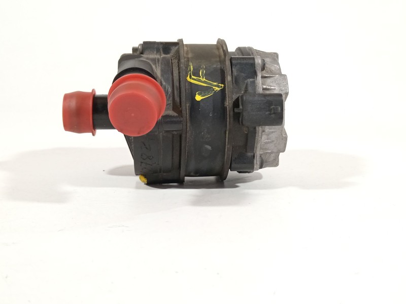 Recambio de bomba agua para volkswagen golf vii lim. gte referencia OEM IAM 04L965567  0392024003